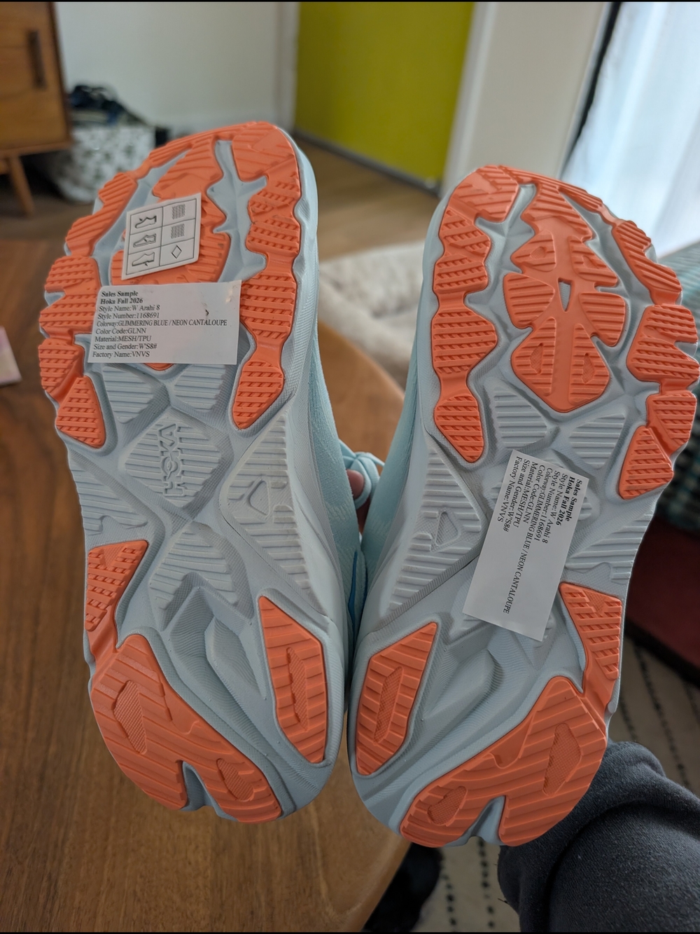 HOKA Arahi 8 - Picture 2 of 4